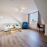 Zentrale Wohlfuehlwohnung - Ideal Fuer Ihren Urlaub Oder Die Geschaeftsreise